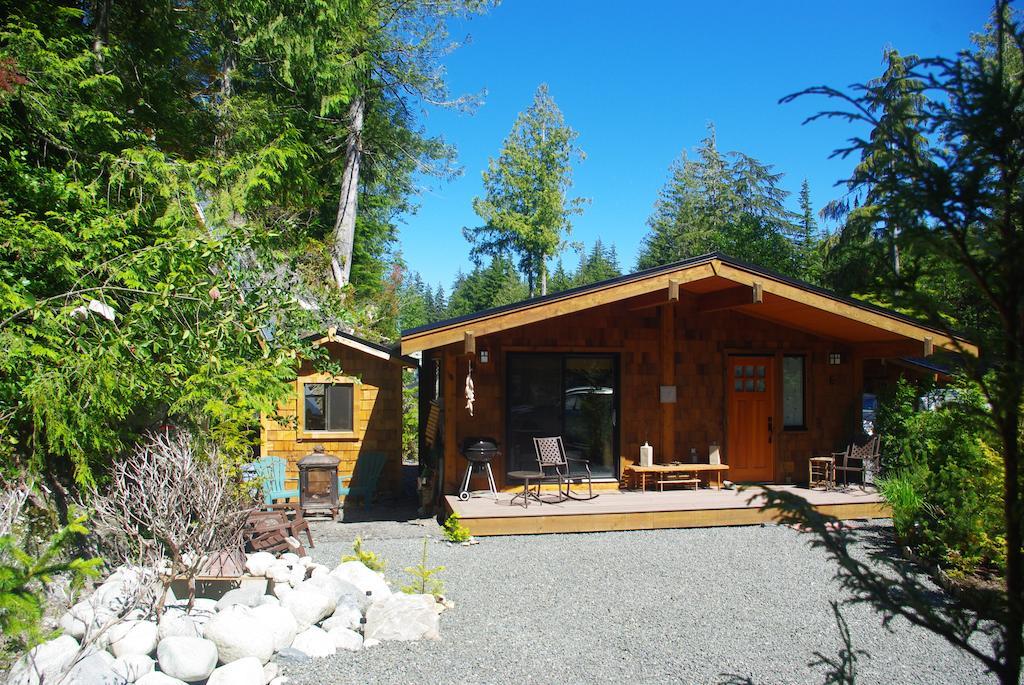 Wild Coast Chalets Port Renfrew Phòng bức ảnh