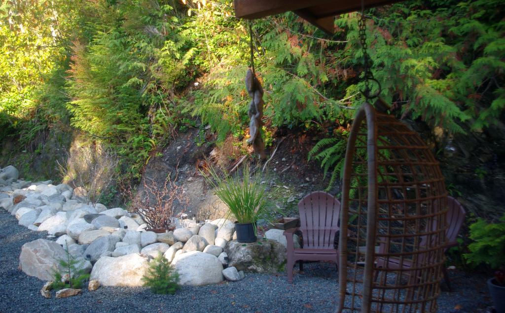 Wild Coast Chalets Port Renfrew Phòng bức ảnh
