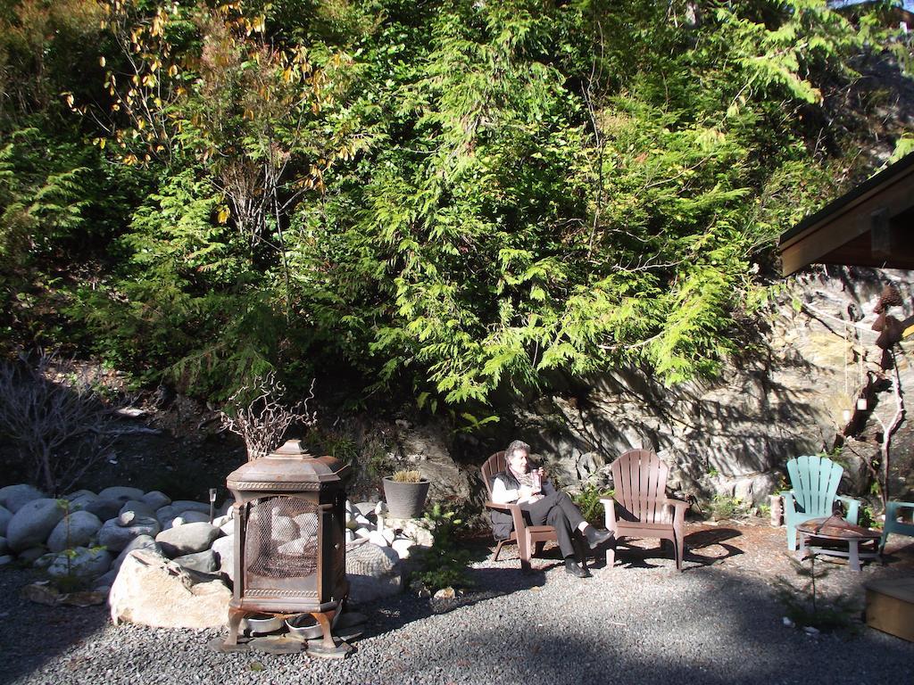 Wild Coast Chalets Port Renfrew Phòng bức ảnh