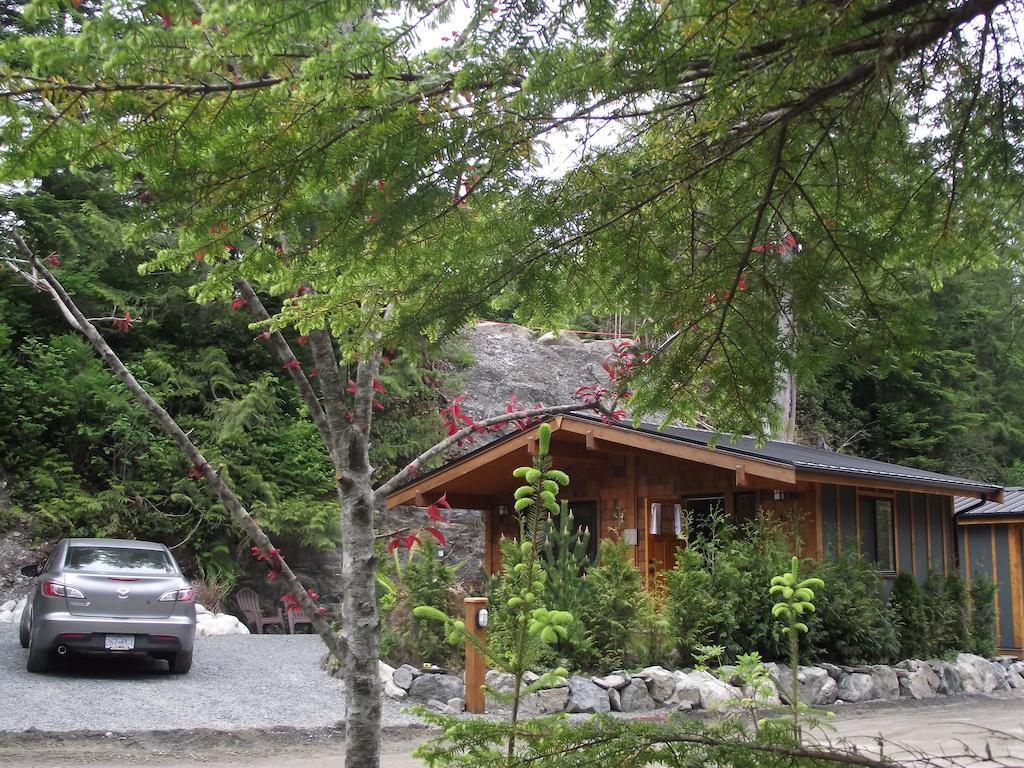 Wild Coast Chalets Port Renfrew Phòng bức ảnh